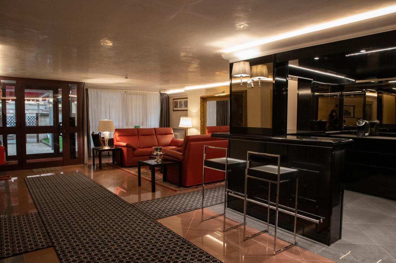 Gemelli Hotel Rome Bagian luar foto
