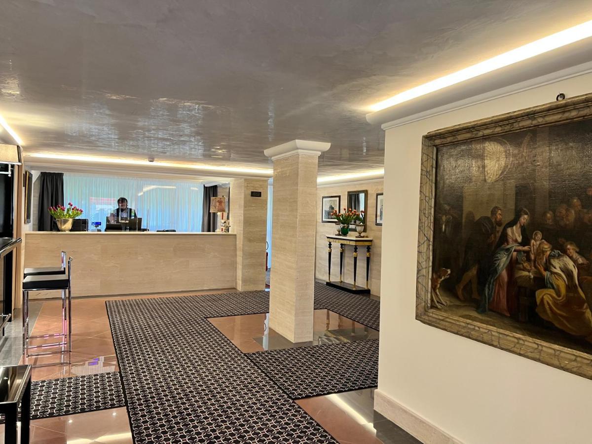 Gemelli Hotel Rome Bagian luar foto