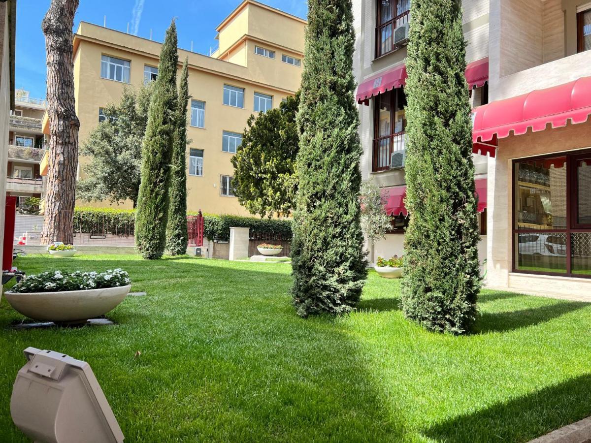 Gemelli Hotel Rome Bagian luar foto