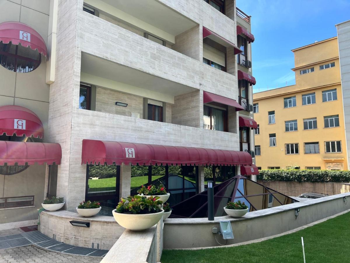 Gemelli Hotel Rome Bagian luar foto