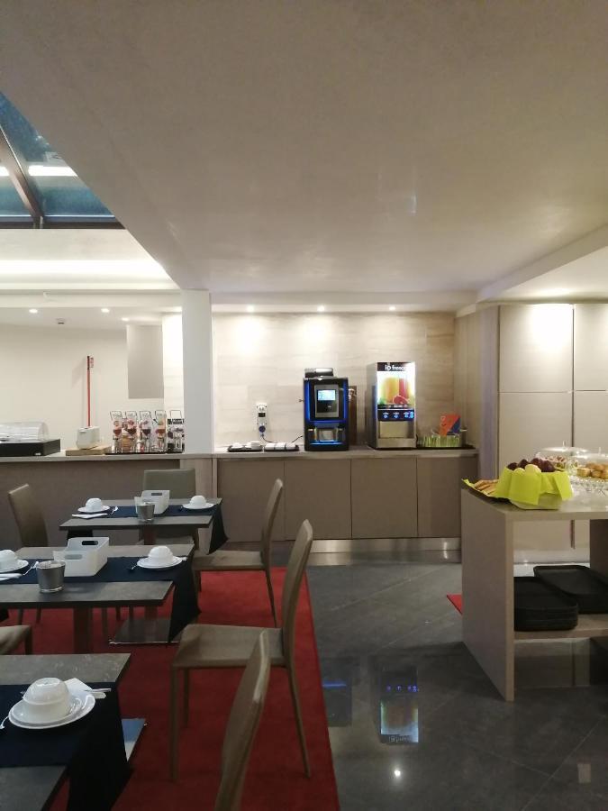 Gemelli Hotel Rome Bagian luar foto