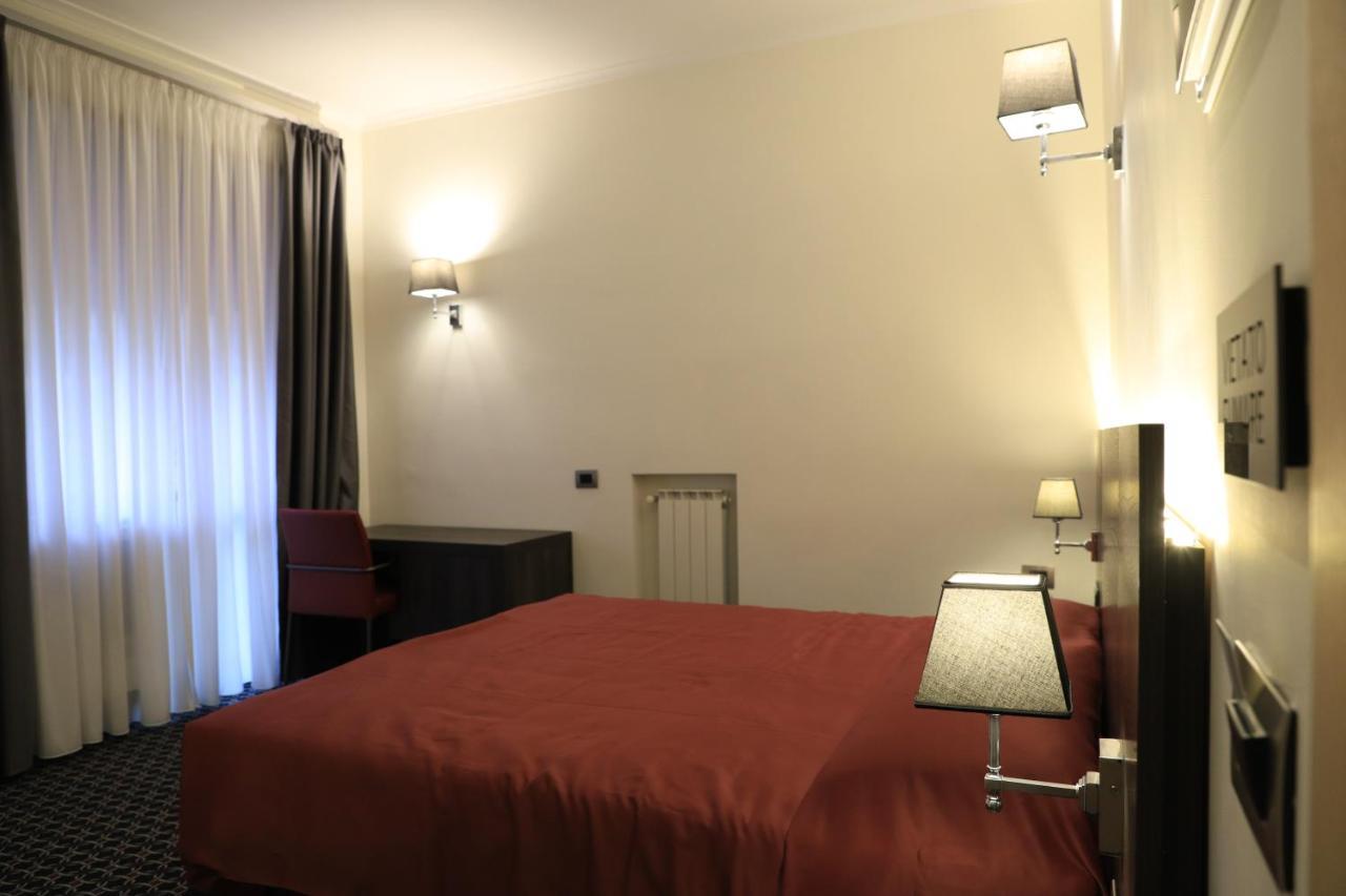 Gemelli Hotel Rome Bagian luar foto
