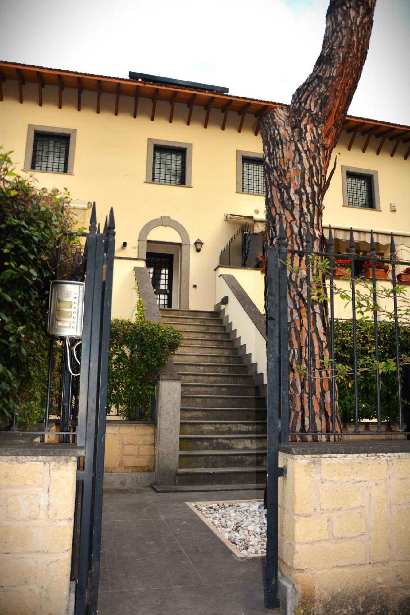 Gemelli Hotel Rome Bagian luar foto